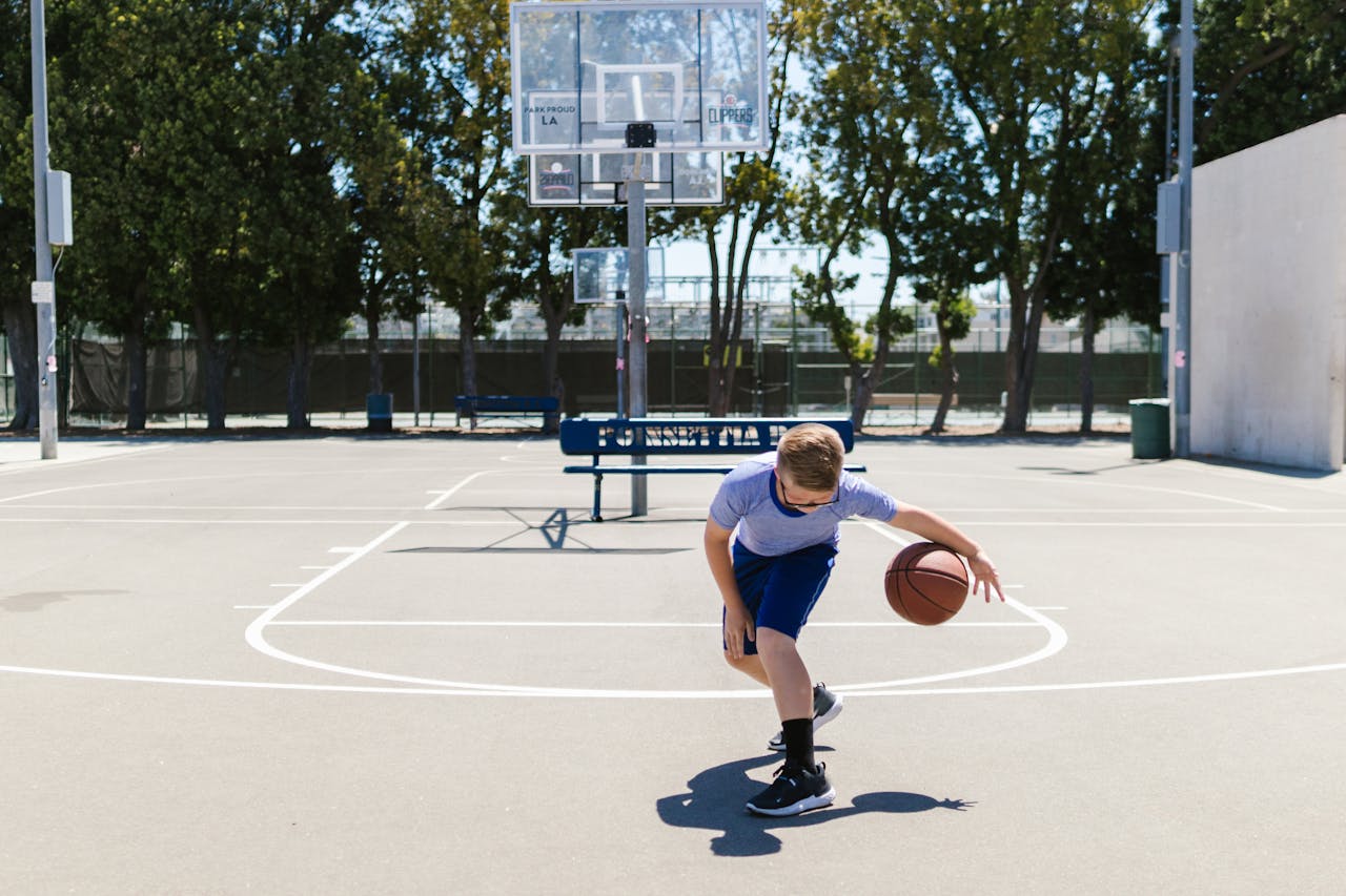 Top 10 Powerful Benefits of Joining a Basketball Academy in Noida